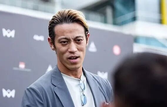 必赢体育app下载-加盟第11个顶级联赛，本田圭佑冲击“旅行球员”纪录|阿布鲁|莫斯科中央陆军|乌拉圭足球|日本足球|荷甲_新浪体育_新浪新闻